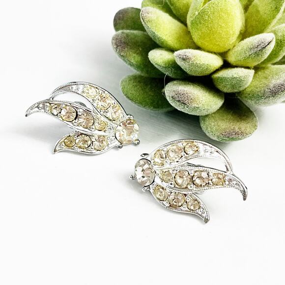 Sarah Coventry "Enchantress" Vintage Rhinestone Clip Earrings - Picture 2 of 5